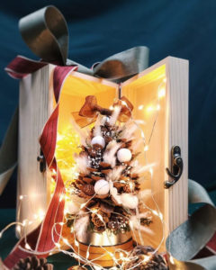 松果樹聖誕 Pine Cone Tree XMAS