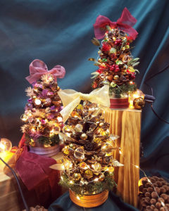 松果樹聖誕 Pine Cone Tree XMAS