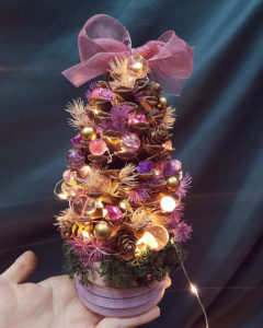 松果樹聖誕 Pine Cone Tree XMAS